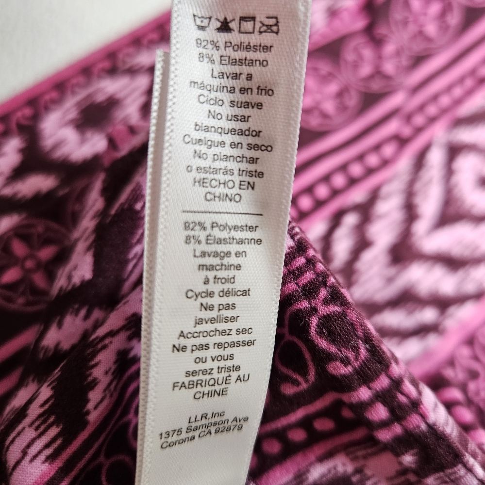 LuLaRoe Tall and Curvy Leggings - Picture 3 of 5
